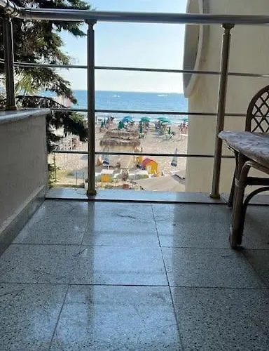 Beachfront-apartment Golem * Durrës